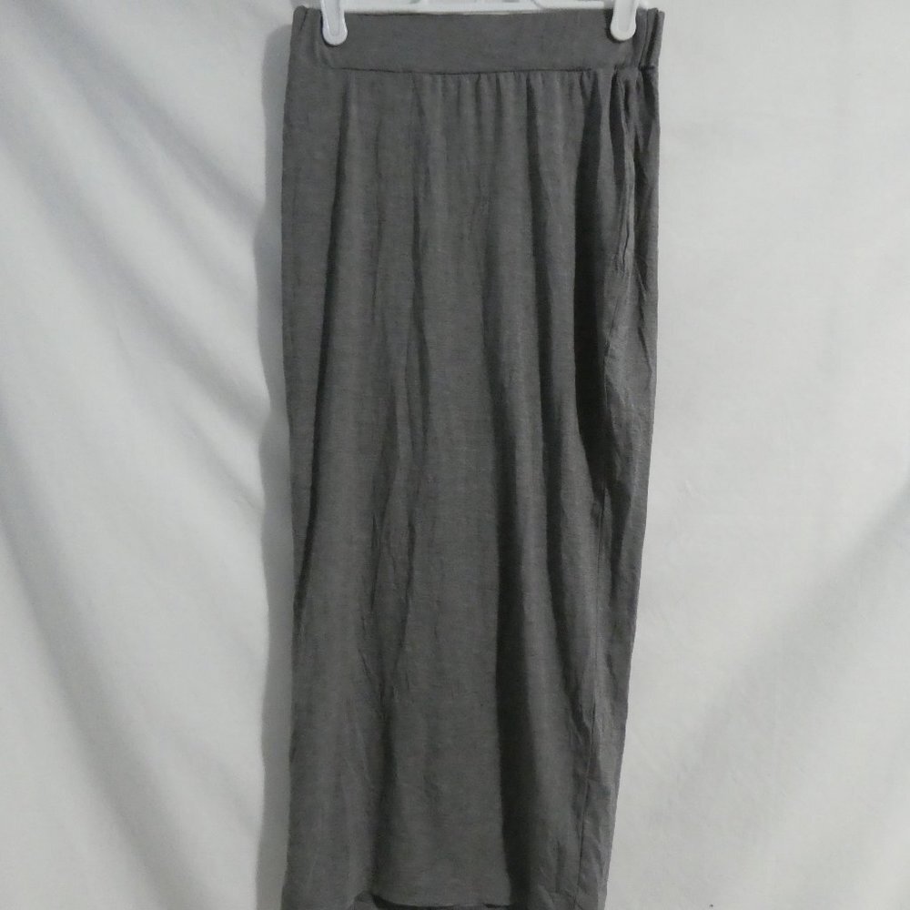 Long solid grey skirt with stretchable elastic waistband